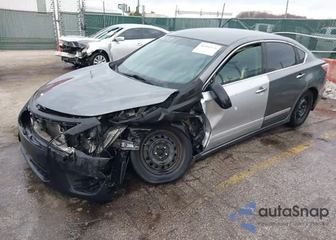 2015 Nissan Altima 2.5 S из США, поврежденный, VIN 1N4AL3AP6FN327996